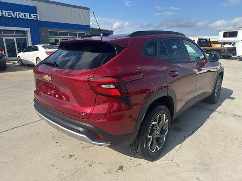 New 2025 Chevrolet Trax LT image 7