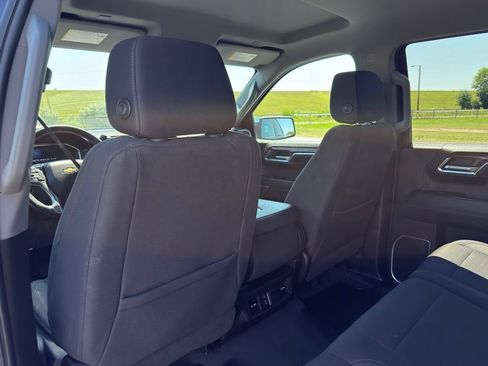 Used 2023 Chevrolet Silverado 1500 LT AWD/4WD image 23