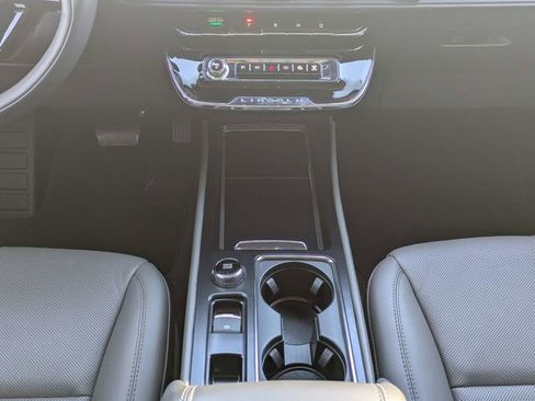 Used 2024 Lincoln Corsair Grand Touring w/ Equipment Group 301A image 18