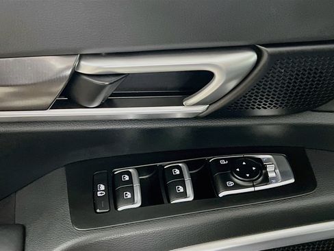 Used 2025 Kia Telluride S FWD image 17