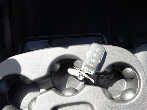 New 2026 RAM 2500 Big Horn AWD/4WD image 28