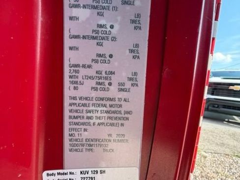 Used 2021 GMC Savana 3500 w/ Power Convenience Package RWD image 10
