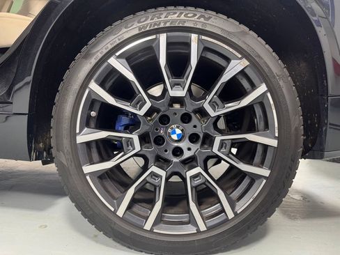 Certified 2024 BMW X5 xDrive40i w/ M Sport Package AWD/4WD image 11