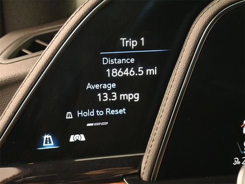 Used 2023 Cadillac Escalade Luxury image 10