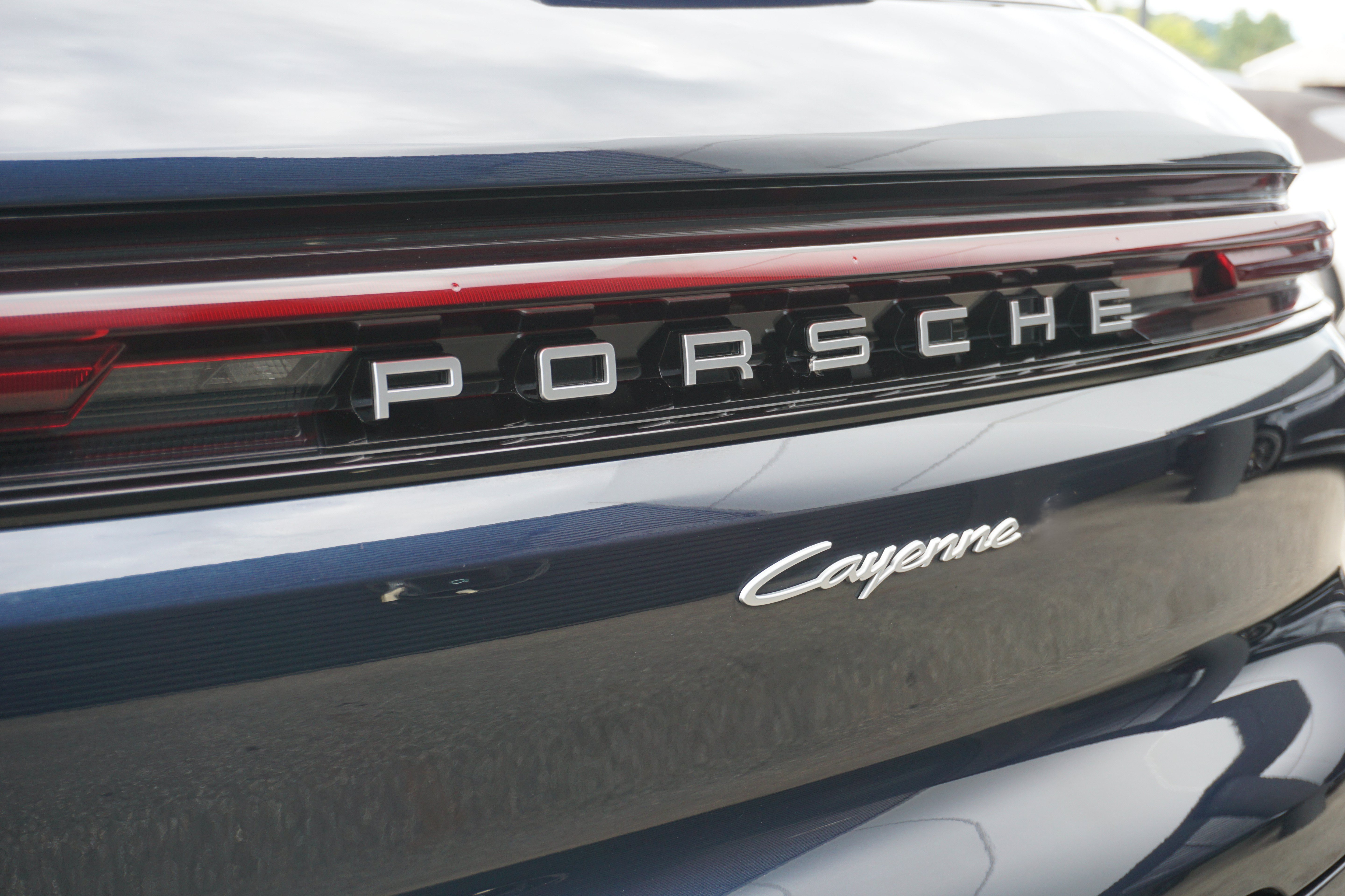 Certified 2024 Porsche Cayenne AWD/4WD image 14