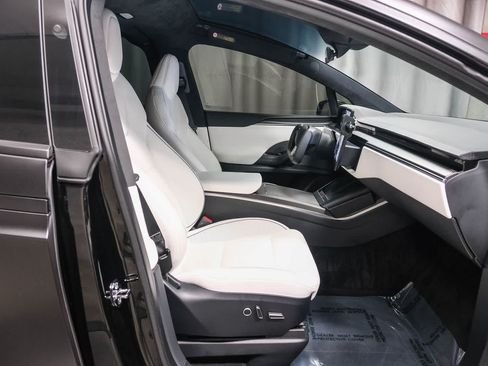 Used 2024 Tesla Model X Plaid AWD/4WD image 21
