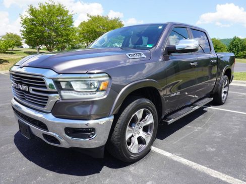 Used 2020 RAM 1500 Laramie AWD/4WD image 12