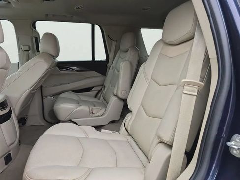 Used 2020 Cadillac Escalade Luxury AWD/4WD image 13