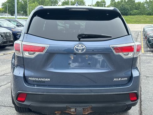 Used 2016 Toyota Highlander XLE AWD/4WD image 7