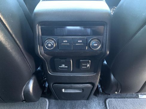 Used 2019 GMC Acadia SLT AWD/4WD image 50