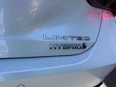 Used 2019 Toyota Avalon Limited w/ Advanced Safety Package FWD image 9