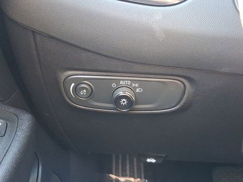 Certified 2024 Chevrolet Equinox LT w/ LPO, Floor Liner Package image 23