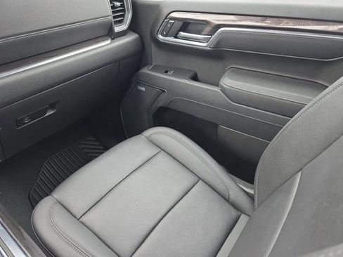 Used 2025 Chevrolet Silverado 1500 LTZ AWD/4WD image 16