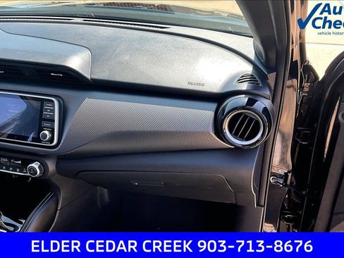 Used 2018 Nissan Kicks SV FWD image 17