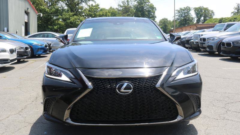 Used 2019 Lexus ES 350 F Sport w/ Accessory Package FWD image 2