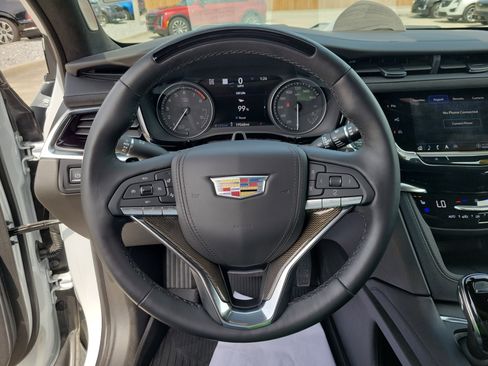 Certified 2025 Cadillac XT6 Premium Luxury w/ Platinum Package image 31