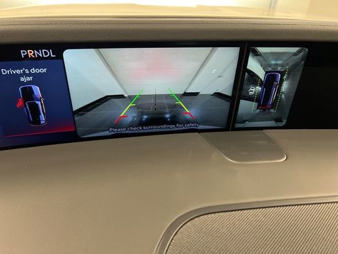 Used 2026 Lincoln Nautilus Premier w/ Equipment Group 102A image 14