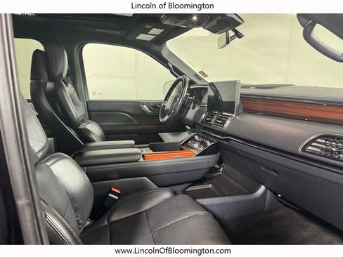 Certified 2022 Lincoln Navigator Reserve AWD/4WD image 20