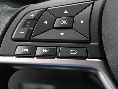 New 2025 Nissan Versa SV w/ Trunk Package image 19