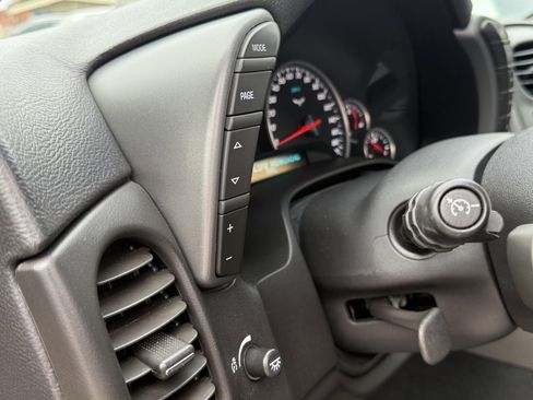 Used 2007 Chevrolet Corvette Coupe w/ Preferred Equipment Group RWD image 26