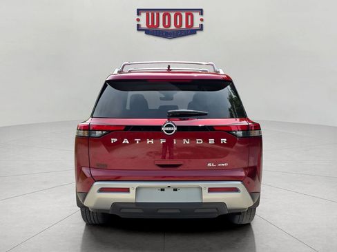 Used 2025 Nissan Pathfinder SL AWD/4WD image 3