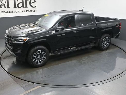 Used 2024 Chevrolet Colorado Z71 w/ Z71 Convenience Package 2 AWD/4WD image 43