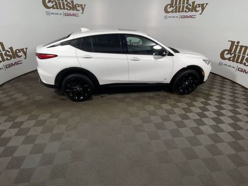 Used 2025 Buick Envista Sport Touring w/ Experience Buick Package FWD image 9