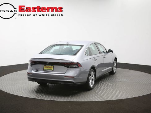 Used 2023 Honda Accord LX image 37