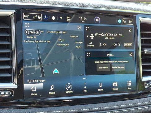 Used 2023 Chrysler Pacifica Limited FWD image 23