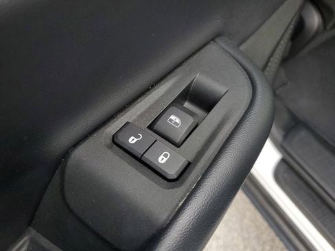 Used 2021 Jeep Grand Cherokee L Laredo w/ Luxury Tech Group I AWD/4WD image 17