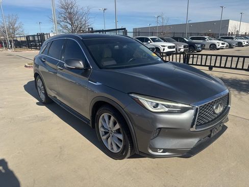 Used 2019 INFINITI QX50 Essential w/ Premium Audio Package image 2