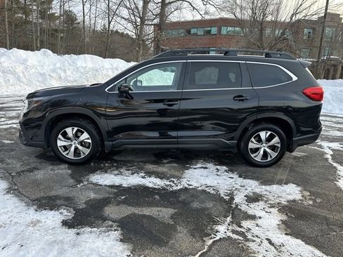 Used 2023 Subaru Ascent Premium w/ Convenience Package image 9