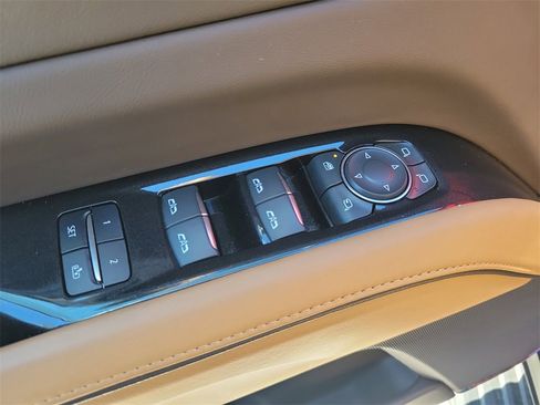 Used 2021 Cadillac Escalade Premium Luxury w/ LPO, Radiant Package image 25