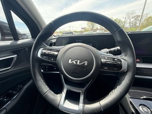 Used 2025 Kia Sportage EX w/ EX Premium Package AWD/4WD image 16