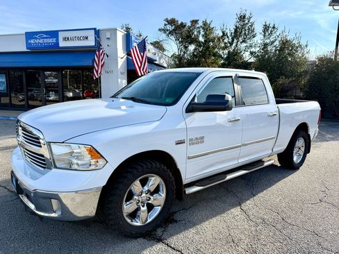 Used 2017 RAM 1500 Big Horn image 26