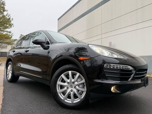 Used 2012 Porsche Cayenne AWD/4WD image 6