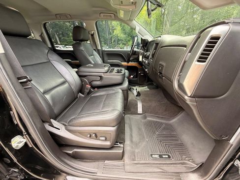 Used 2018 Chevrolet Silverado 2500 LTZ w/ Duramax Plus Package AWD/4WD image 21