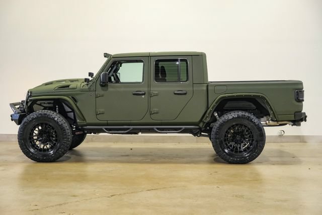 Used 2025 Jeep Gladiator Sport AWD/4WD image 6