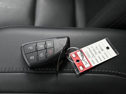 Used 2023 Chevrolet Tahoe LT image 30