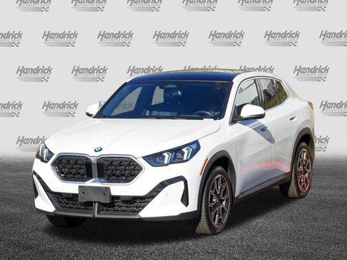 Certified 2025 BMW X2 xDrive28i w/ Premium Package image 5