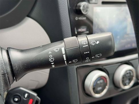 Used 2018 Subaru Forester 2.5i Premium image 24