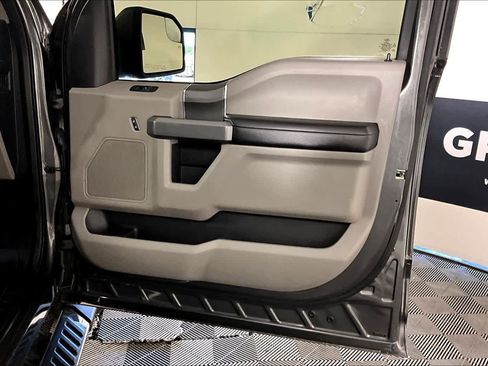 Used 2018 Ford F150 XLT w/ Equipment Group 302A Luxury image 19