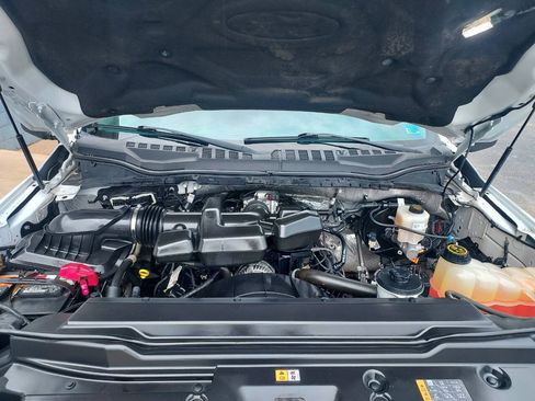 Used 2017 Ford F250 XL w/ Power Equipment Group AWD/4WD image 27
