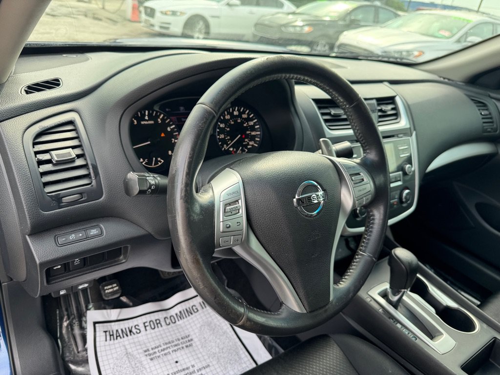 Used 2017 Nissan Altima 2.5 SR FWD image 7