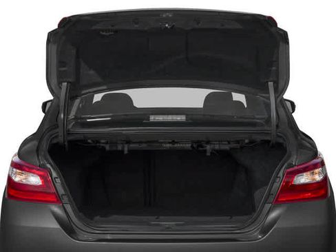 Used 2017 Nissan Altima 2.5 SL w/ Moonroof Package FWD image 13
