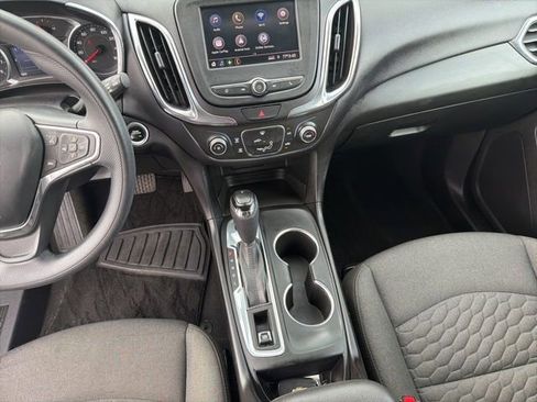 Used 2020 Chevrolet Equinox LT AWD/4WD image 25