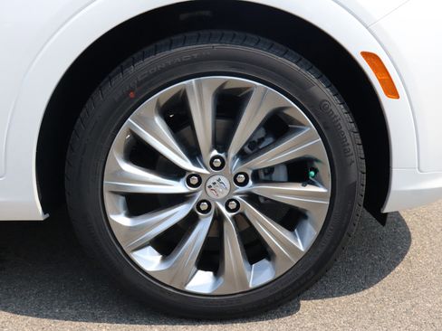 New 2025 Buick Envista Avenir image 21