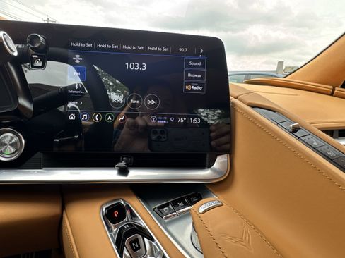 Used 2023 Chevrolet Corvette Stingray Premium Cpe w/ Z51 Performance Package image 13