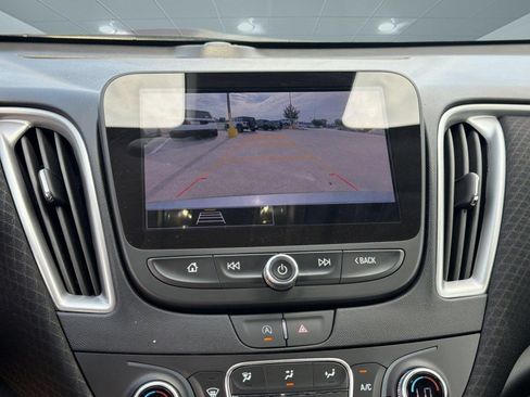 Used 2024 Chevrolet Malibu LT FWD image 19