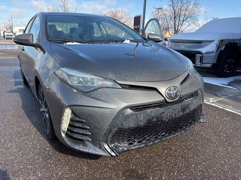 Used 2019 Toyota Corolla L image 3